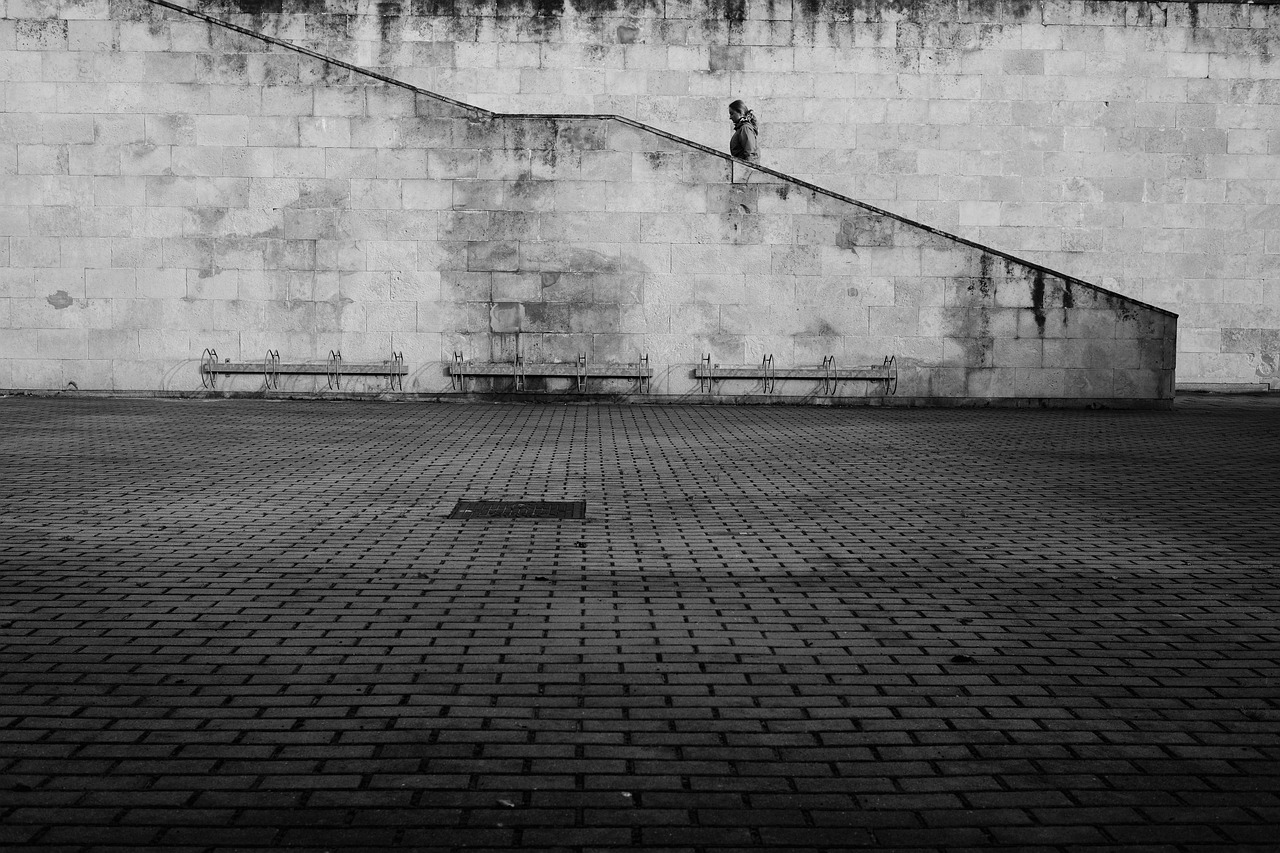 Street, stairs, wall — Coronavirus disease 2019
